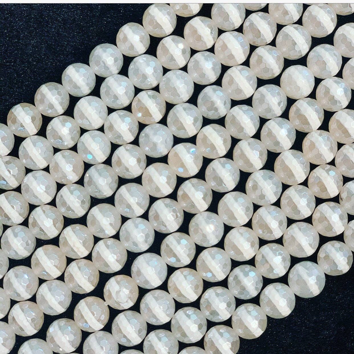 Agate Tibétaine Blanche Plaqué Mystique une ligne, Perles d'Agate Rondes Facettées 8mm/10mm/12mm, Agate Tibétaine Blanche Naturelle, 15.5" Plein Fil, sku# UA100