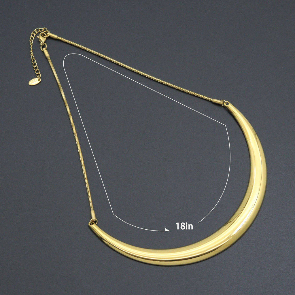Bold Gold Cresent Moon Necklace, Sku#O127