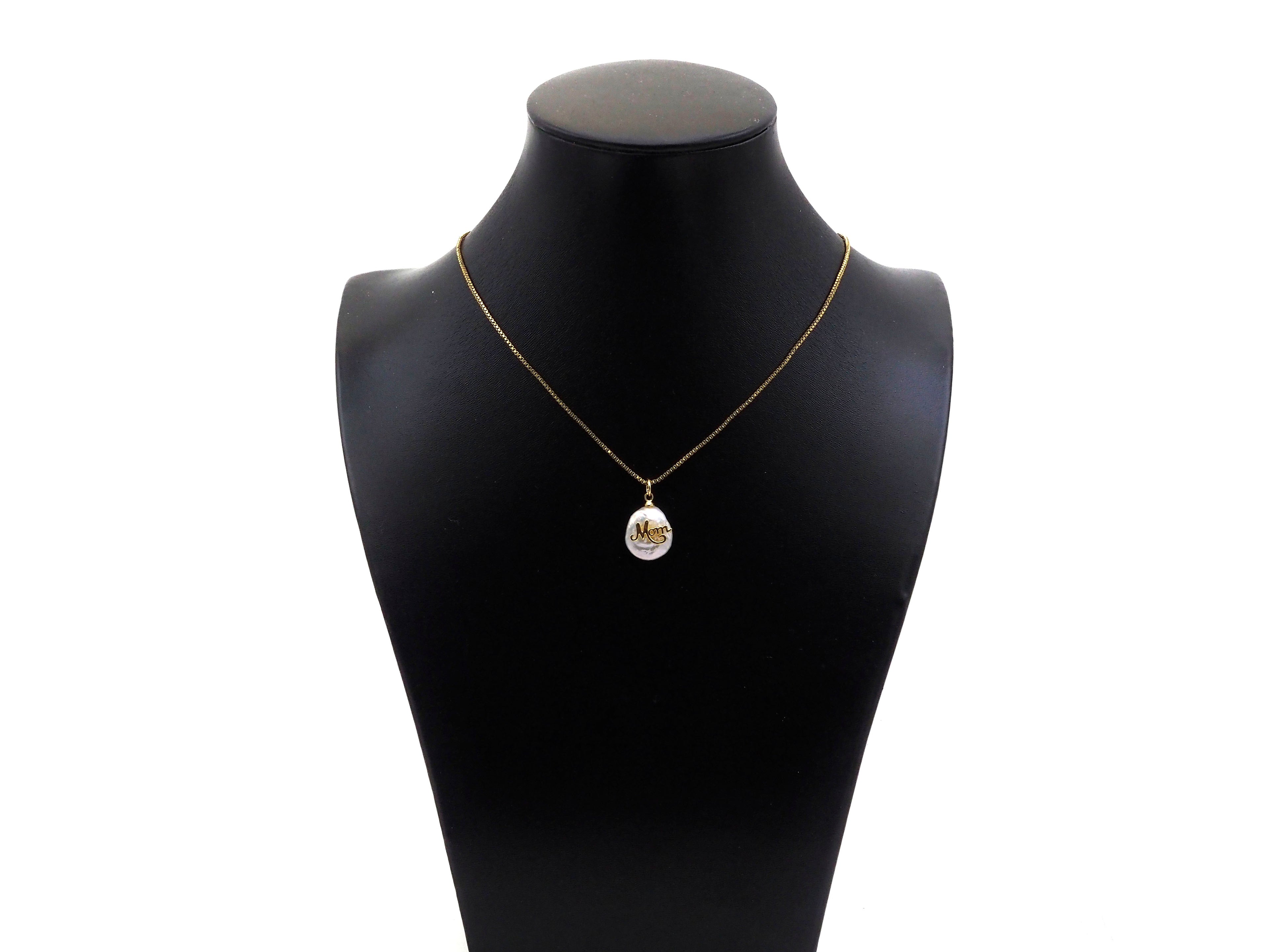Gold Filled Mom Word On Pearl Pendant, Bracelet Necklace Natural Pearl Charm, 18K Gold Filled Mom Pendant Charm,13x19mm,Sku#Z1365