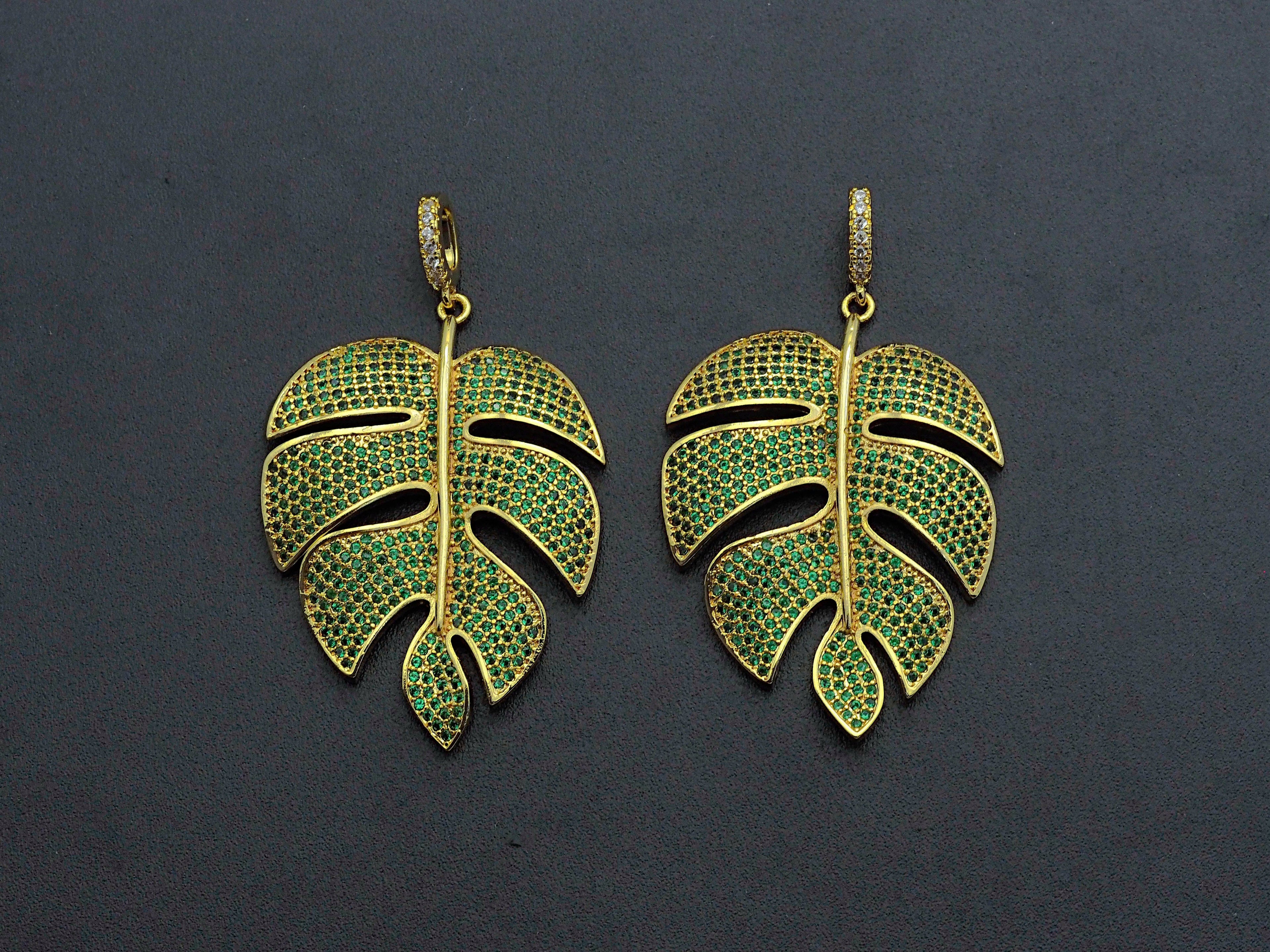 Green CZ Micro Pave Large Leaf  Pendant/Charm, Leaf Cubic Zirconia Pendant, 31x42mm,Sku#F1071