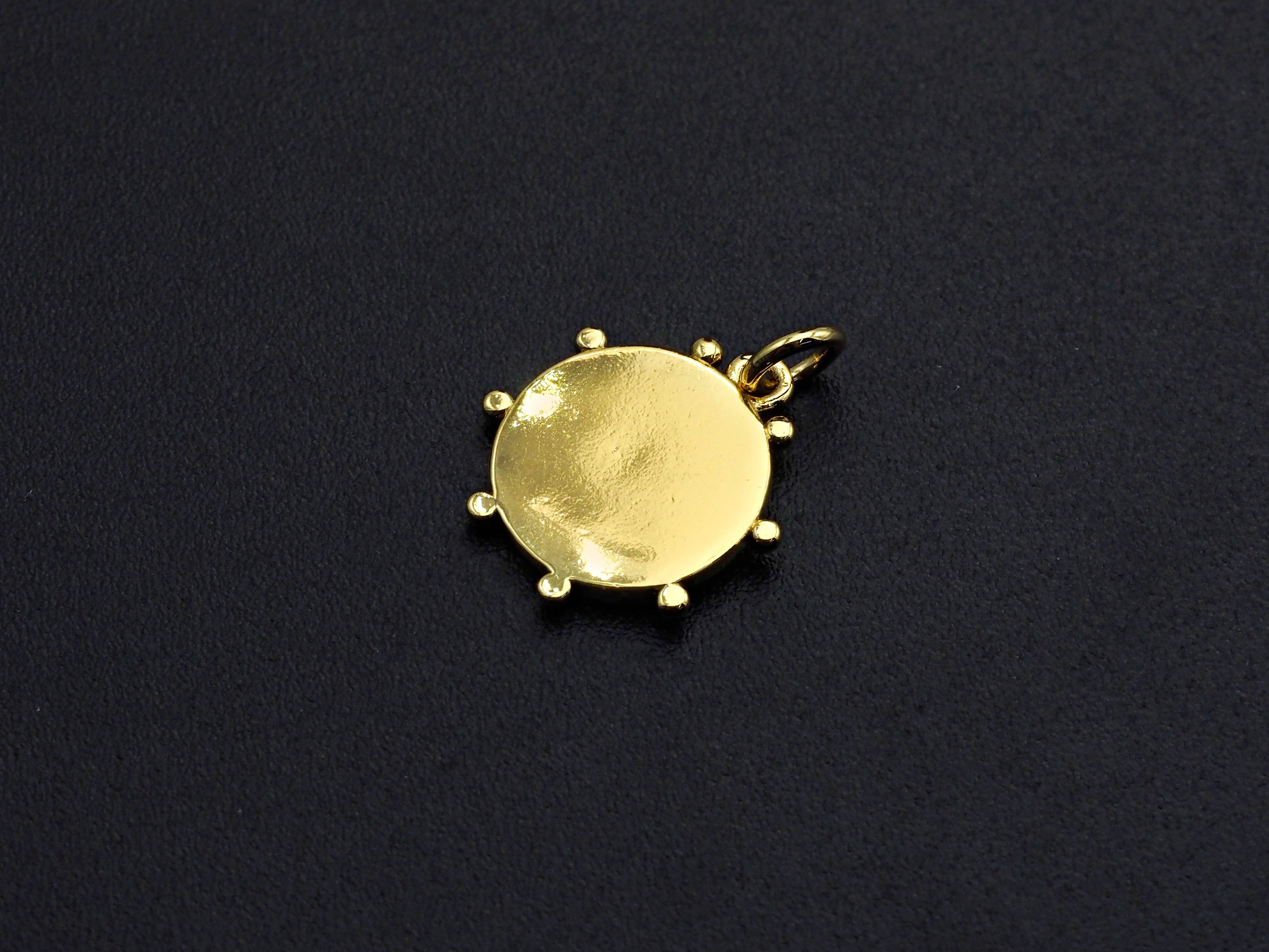 Medallion Dancing Lady Pendant, Embossment Disc Pendant, Cubic Zirconia Pendant, Gold Tone, 13mm, Sku#Z802