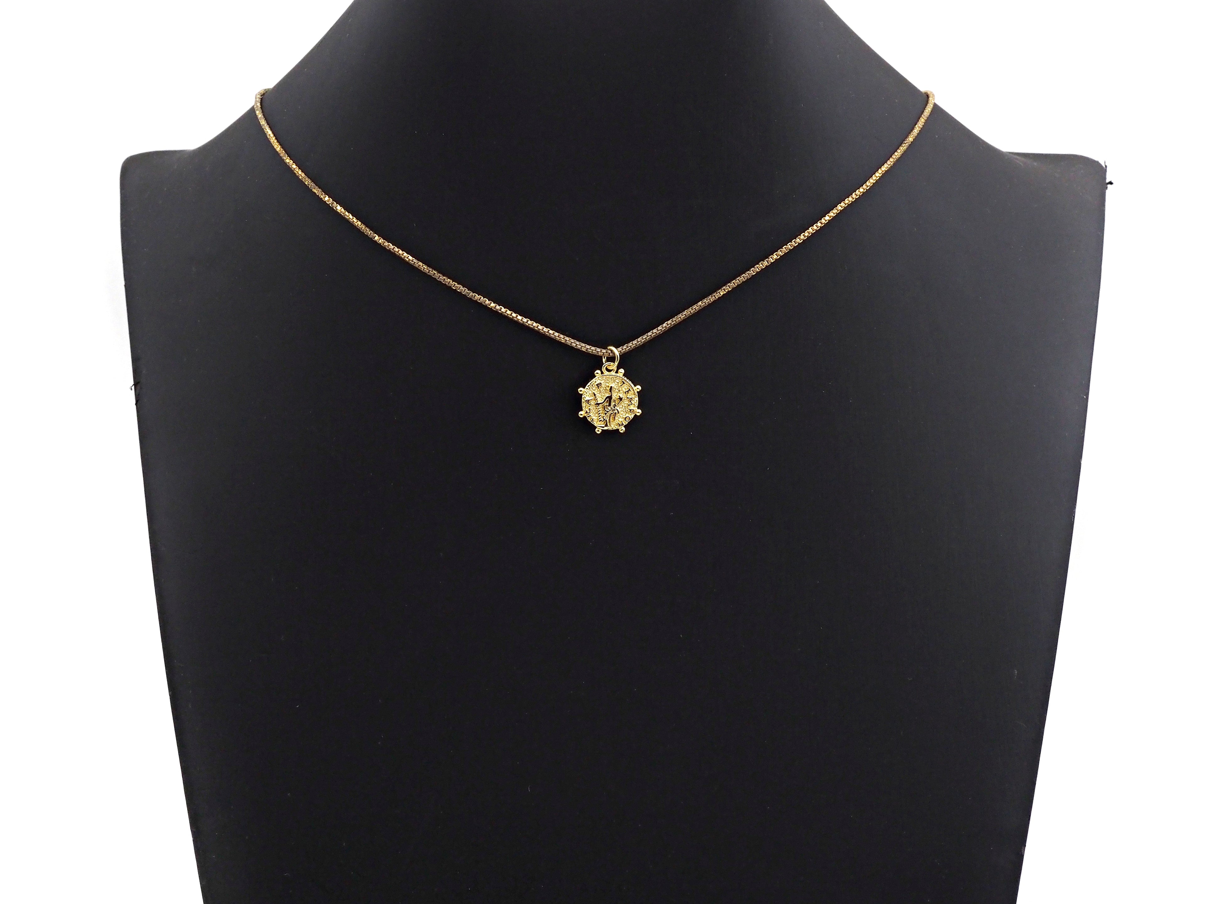 Medallion Dancing Lady Pendant, Embossment Disc Pendant, Cubic Zirconia Pendant, Gold Tone, 13mm, Sku#Z802