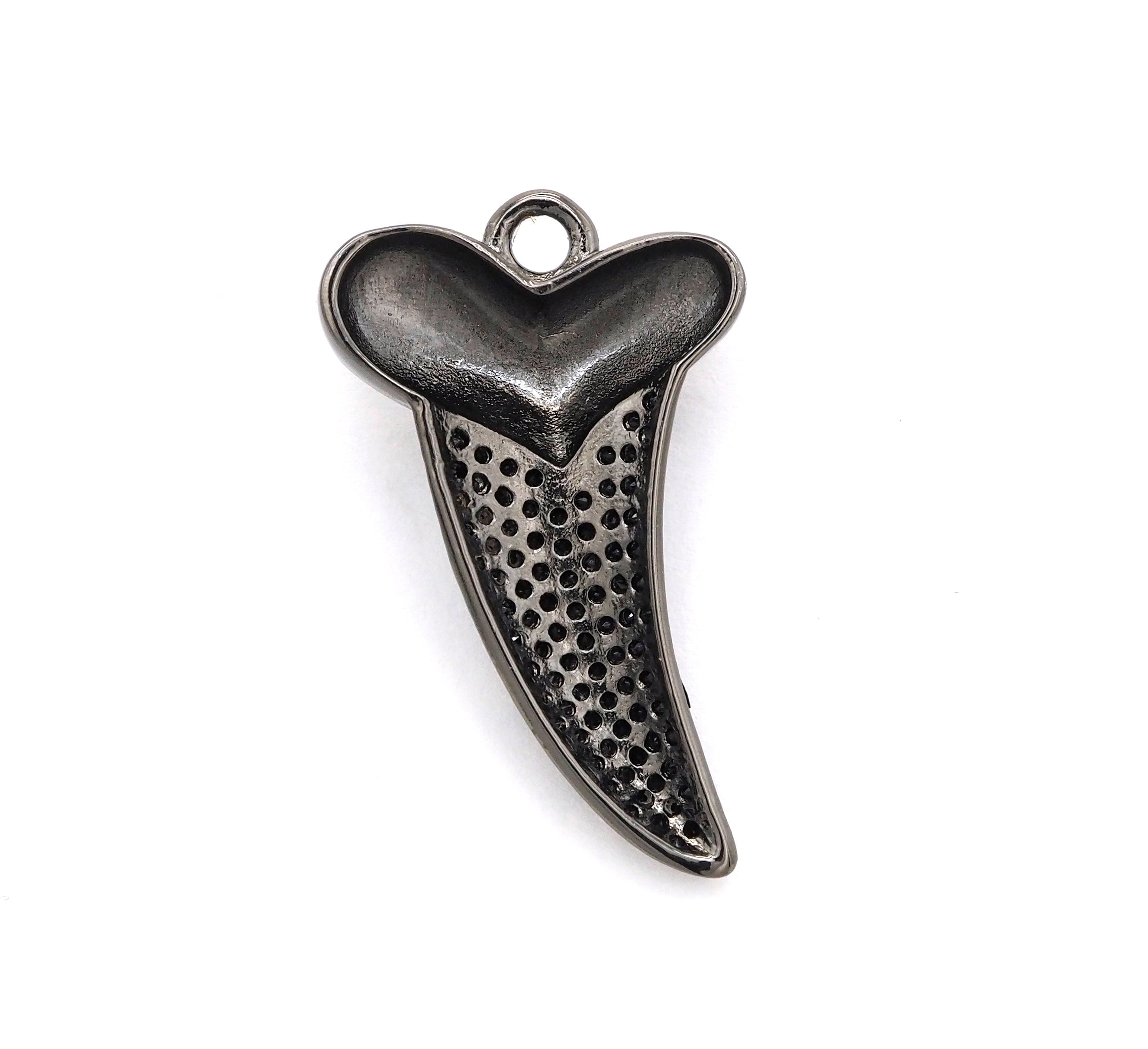 Black CZ Pave On Black Micro Pave Horn With Heart Pendant/Charm,Cubic Zirconia Pendant,Fashion Jewelry Findings, 22x37mm, sku#F536