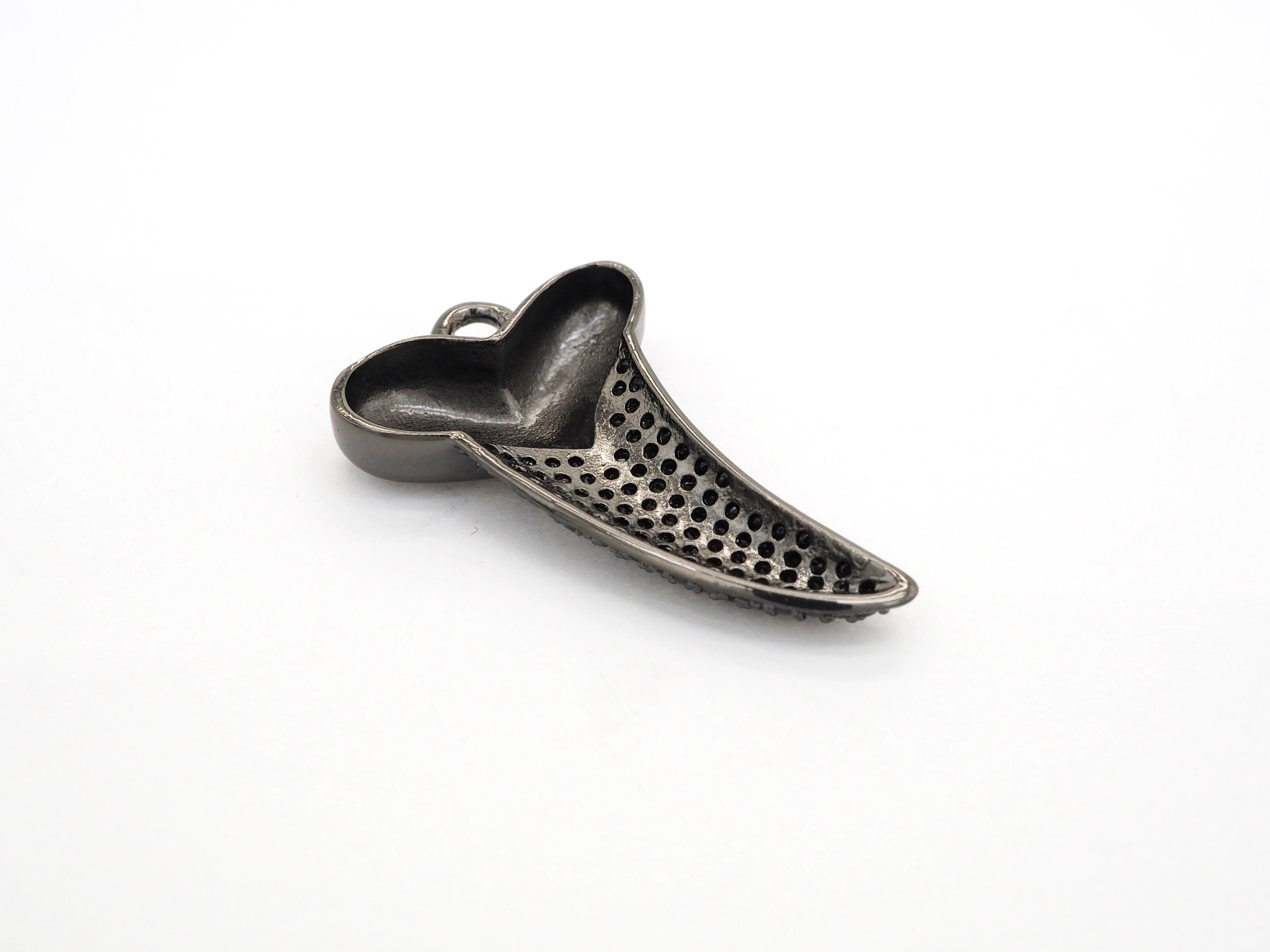 Black CZ Pave On Black Micro Pave Horn With Heart Pendant/Charm,Cubic Zirconia Pendant,Fashion Jewelry Findings, 22x37mm, sku#F536