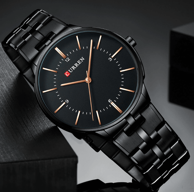 Montre étanche pour homme avec bracelet étincelant, disponible en cinq designs modernes – le cadeau parfait pour l'être cher.