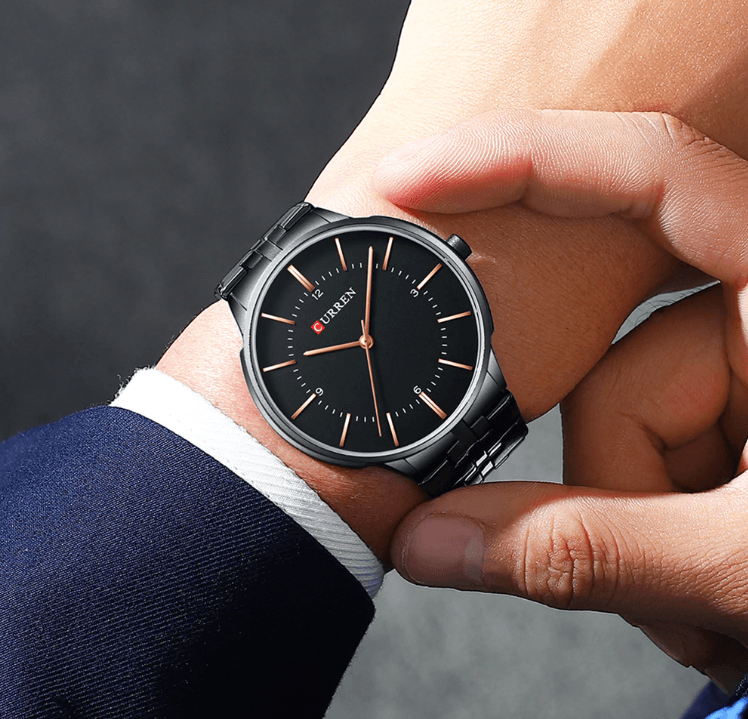 Montre étanche pour homme avec bracelet étincelant, disponible en cinq designs modernes – le cadeau parfait pour l'être cher.