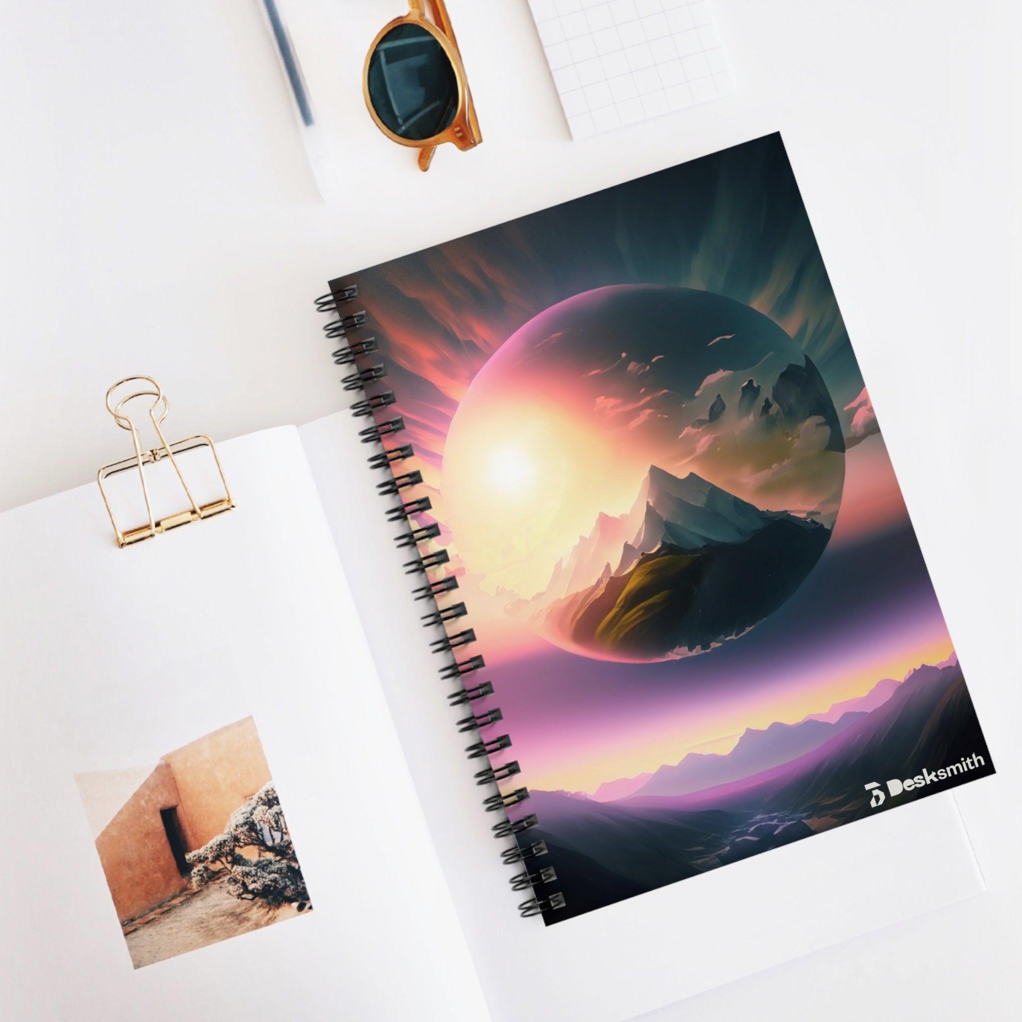 Carnet à spirale Un autre monde — Journal ligné