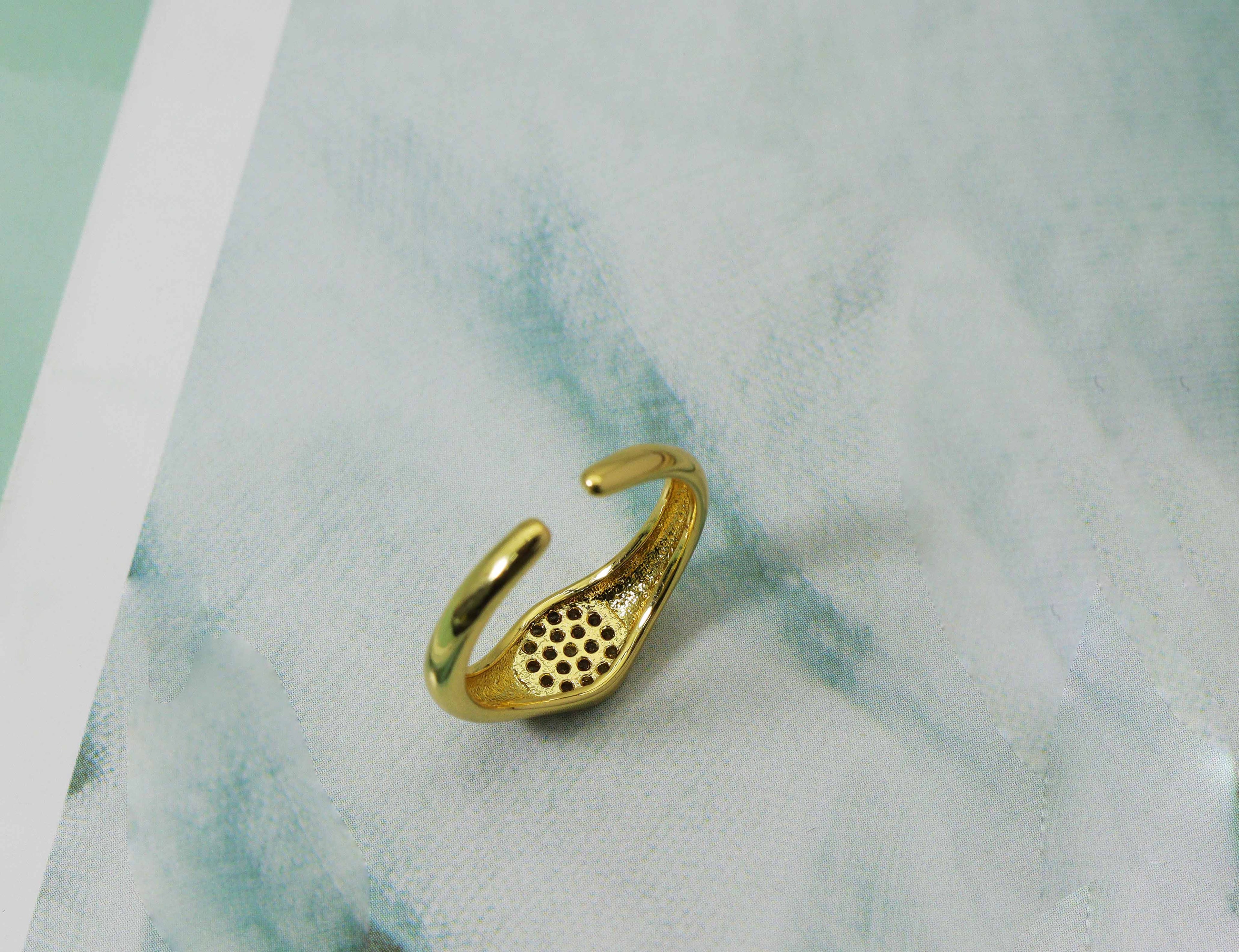 CZ Pave Round Dot Ring, Sku#O91