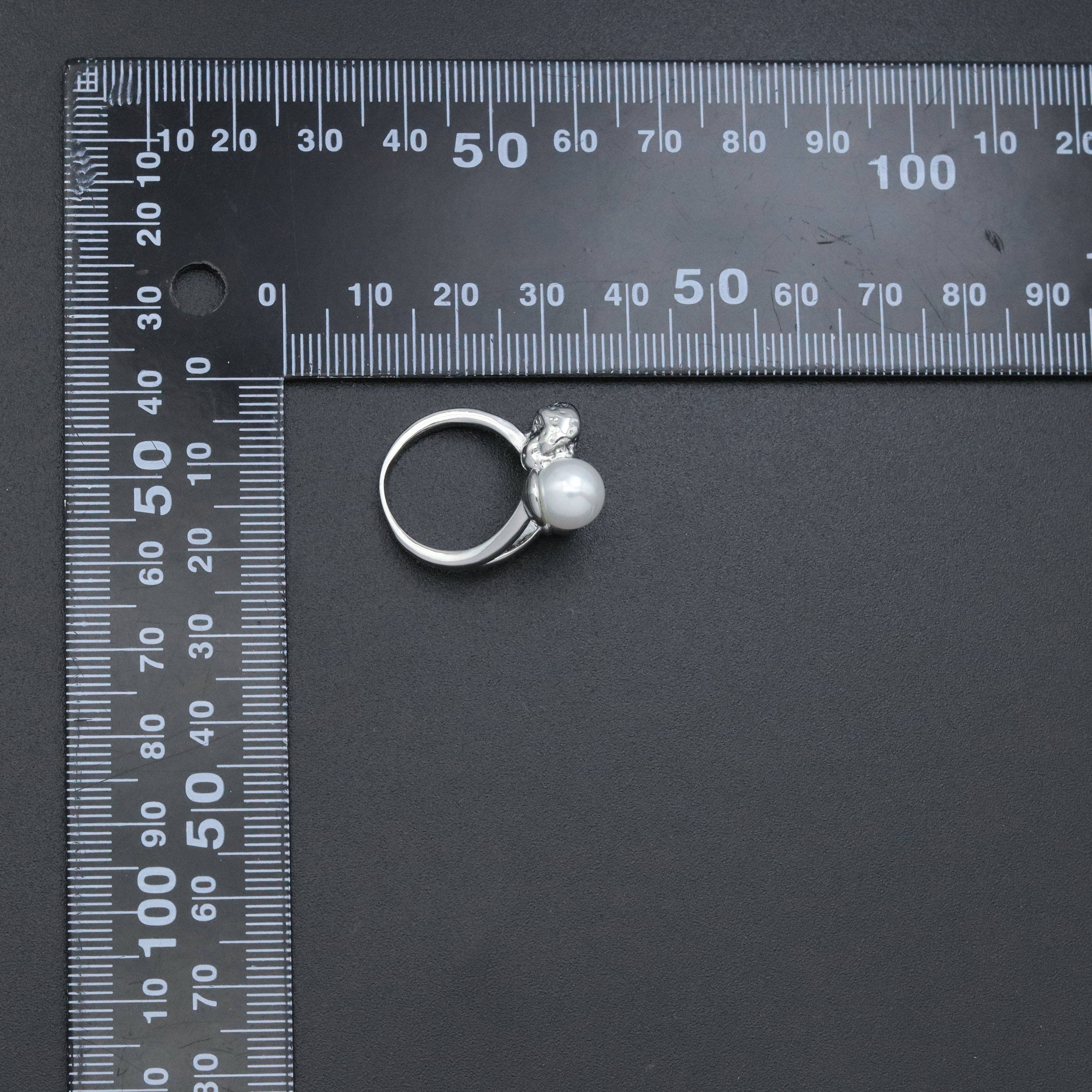 Silver Hammered Square with Pearl Adjustable Ring, Sku#ZX211