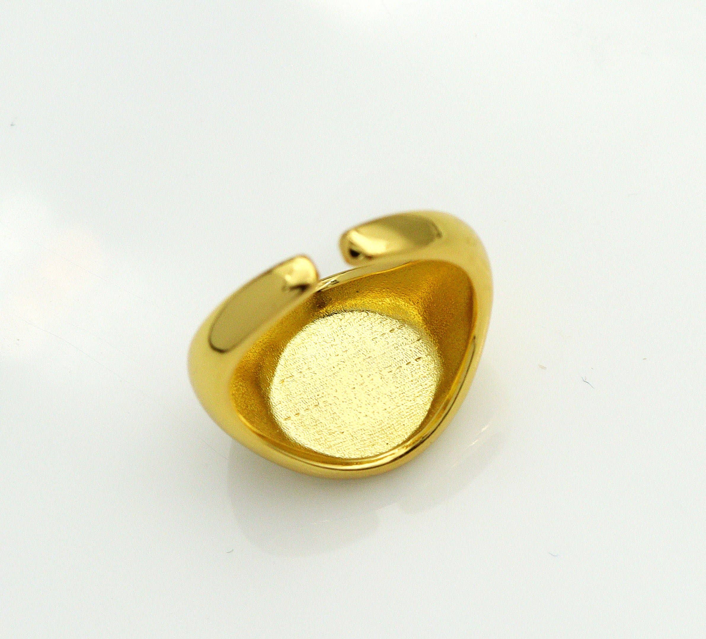 Enamel Bear On Round Adjustable Ring, Sku#X324