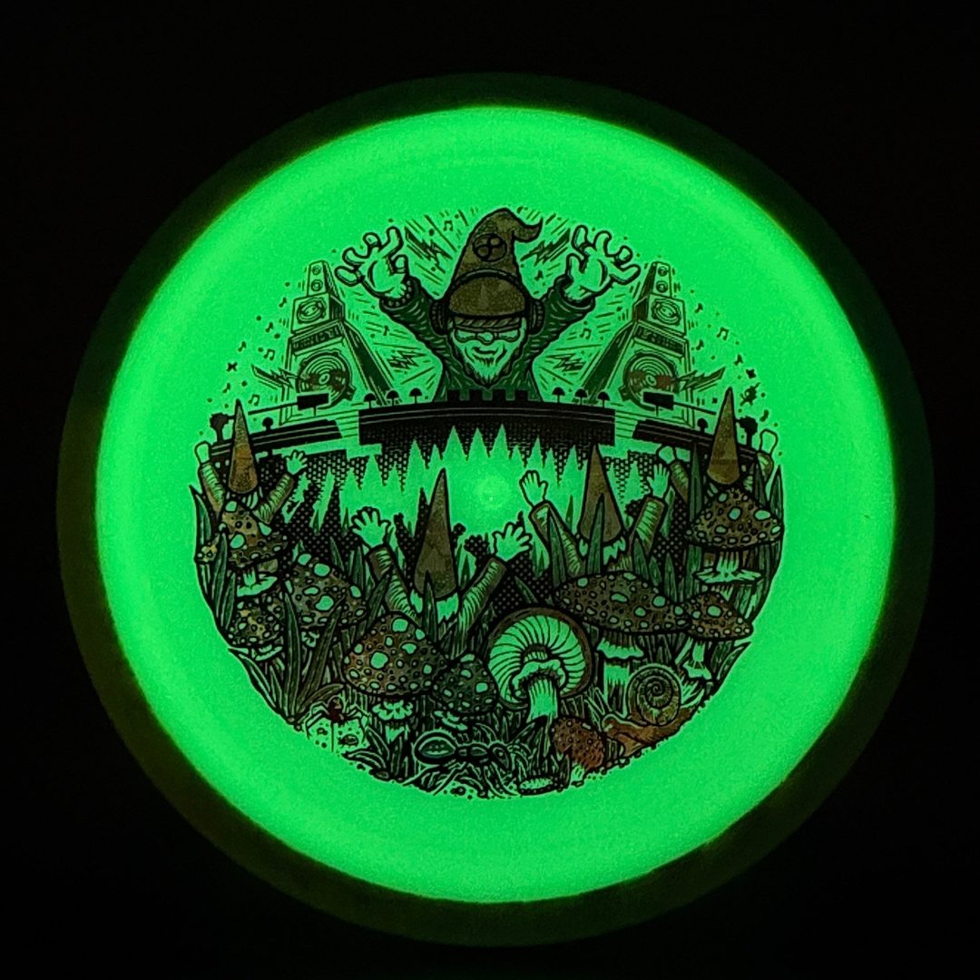 Eclipse Vanish - DJ Gnomeo by Skeet Designs