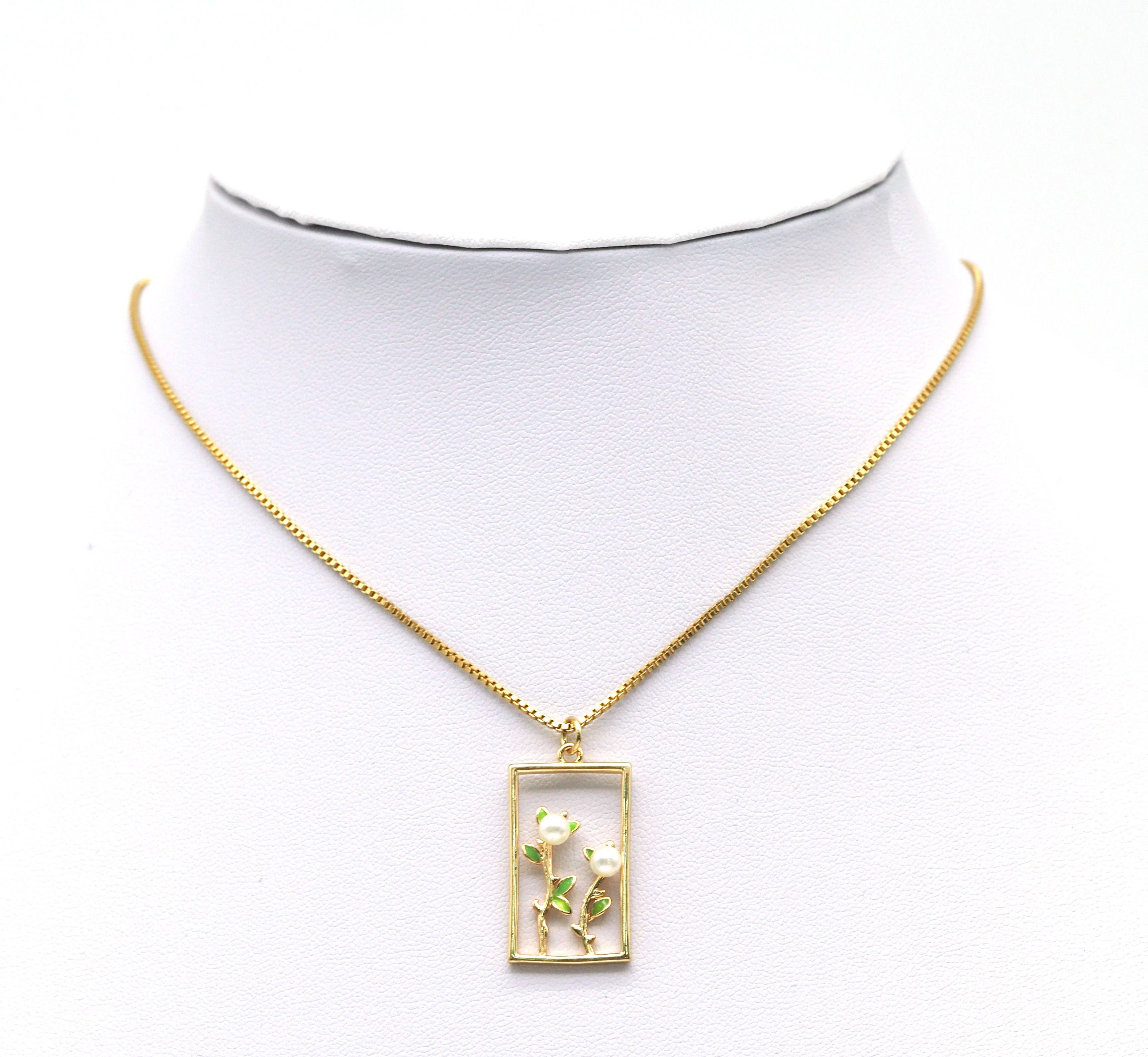 Pearl Flower On Rectangle Frame Charm, Sku#ZX52