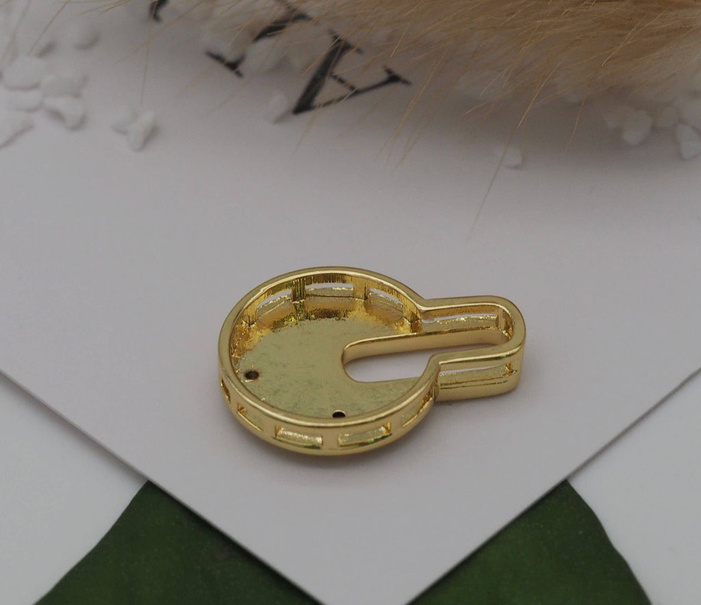 CZ Round Lock with Star Charm, Sku#LK635