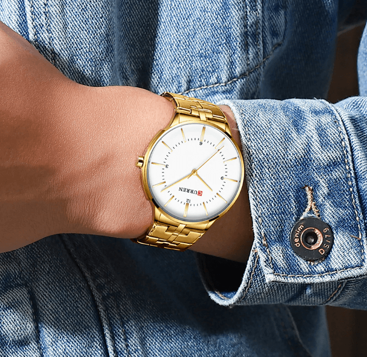 Montre étanche pour homme avec bracelet étincelant, disponible en cinq designs modernes – le cadeau parfait pour l'être cher.