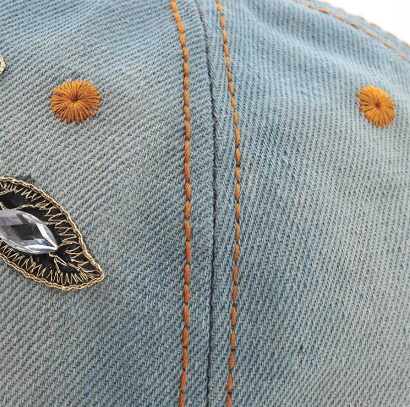 Casquette de baseball brodée de fleurs en diamant Cowgirl