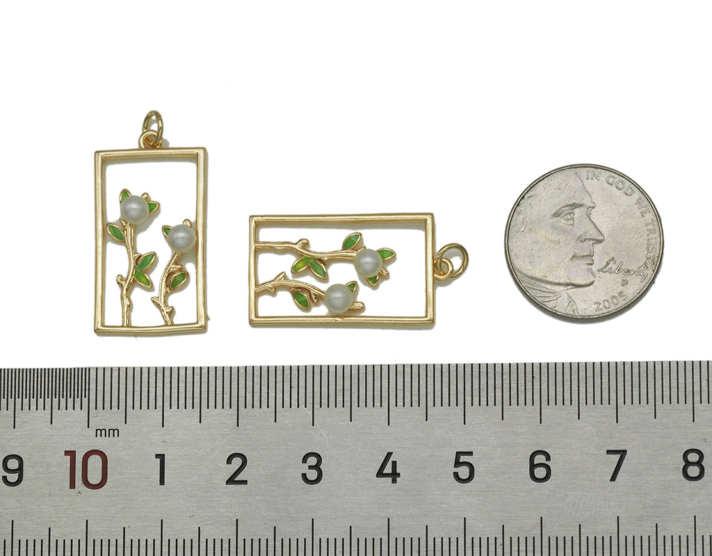 Pearl Flower On Rectangle Frame Charm, Sku#ZX52