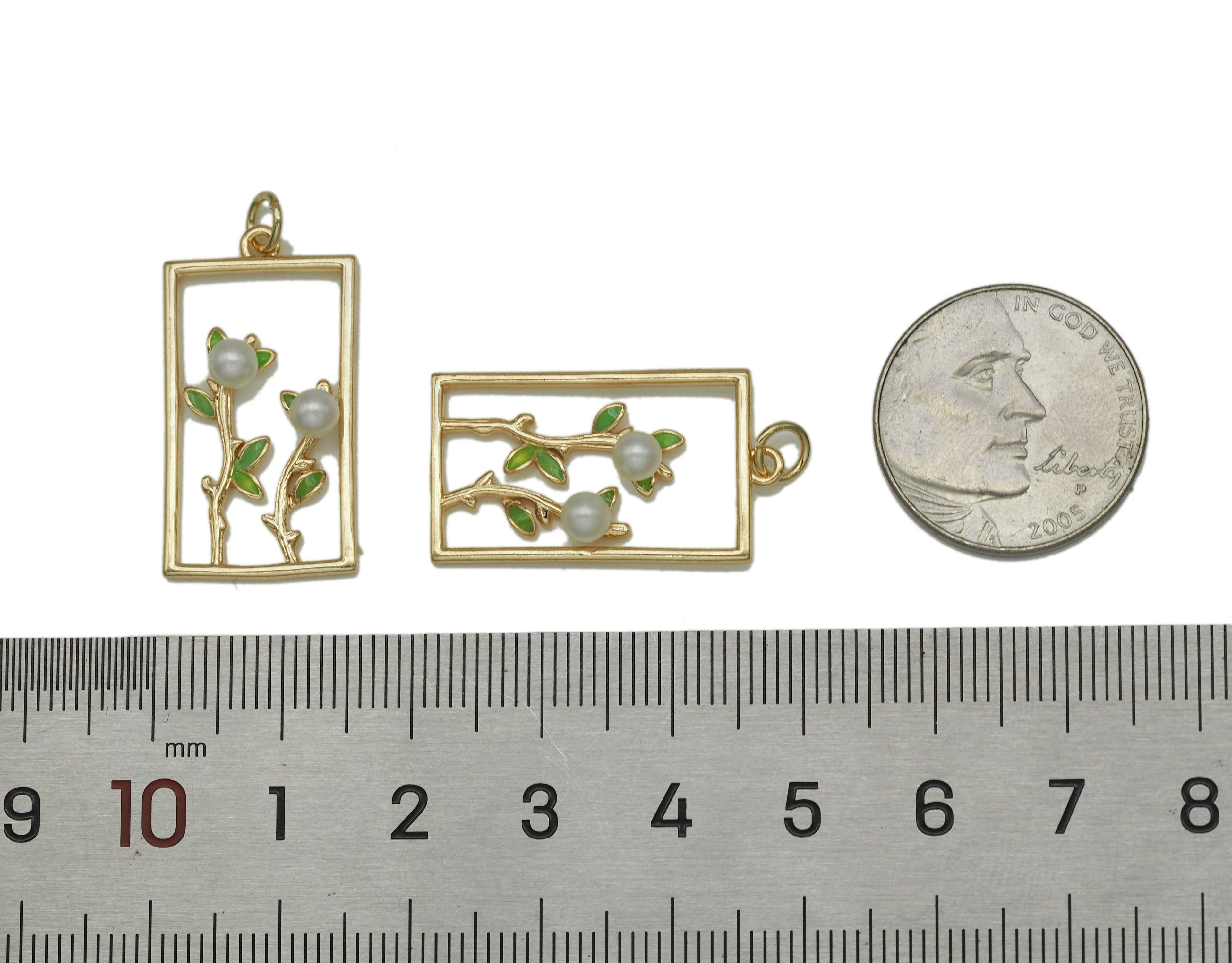 Pearl Flower On Rectangle Frame Charm, Sku#ZX52