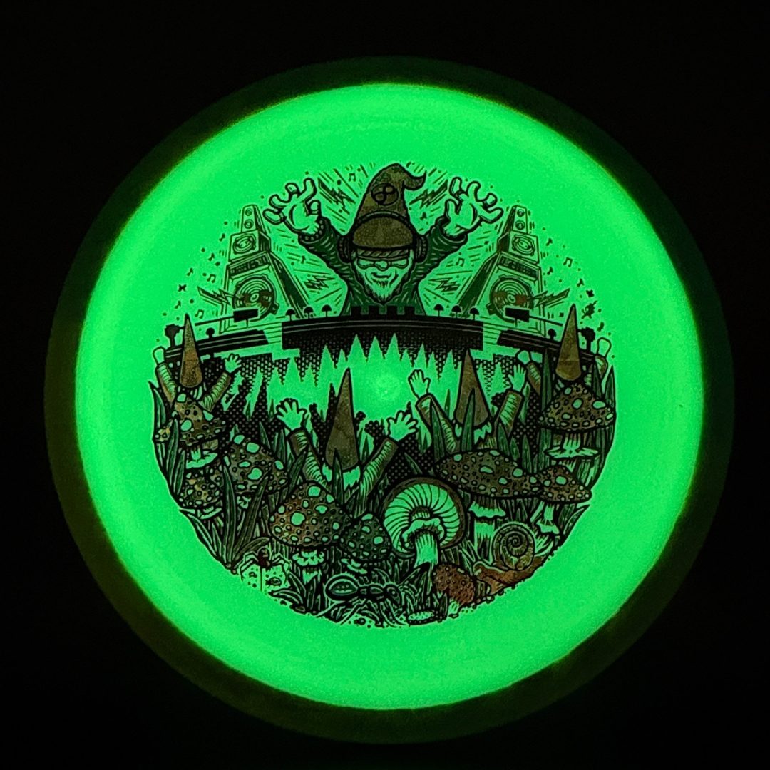 Eclipse Vanish - DJ Gnomeo by Skeet Designs