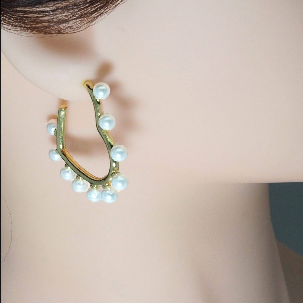 CZ Pearl Heart Stud Earrings, Sku#LD381