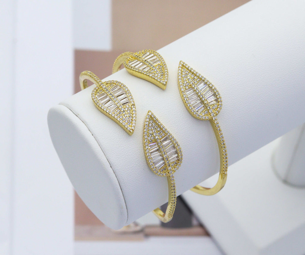 CZ Leaf Bangle Bracelet, Sku#LD279