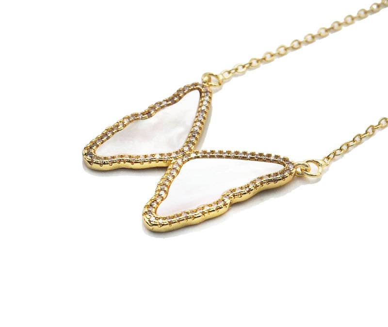 Dainty Gold Butterfly Pearl Butterfly Necklace, Sku#EF201