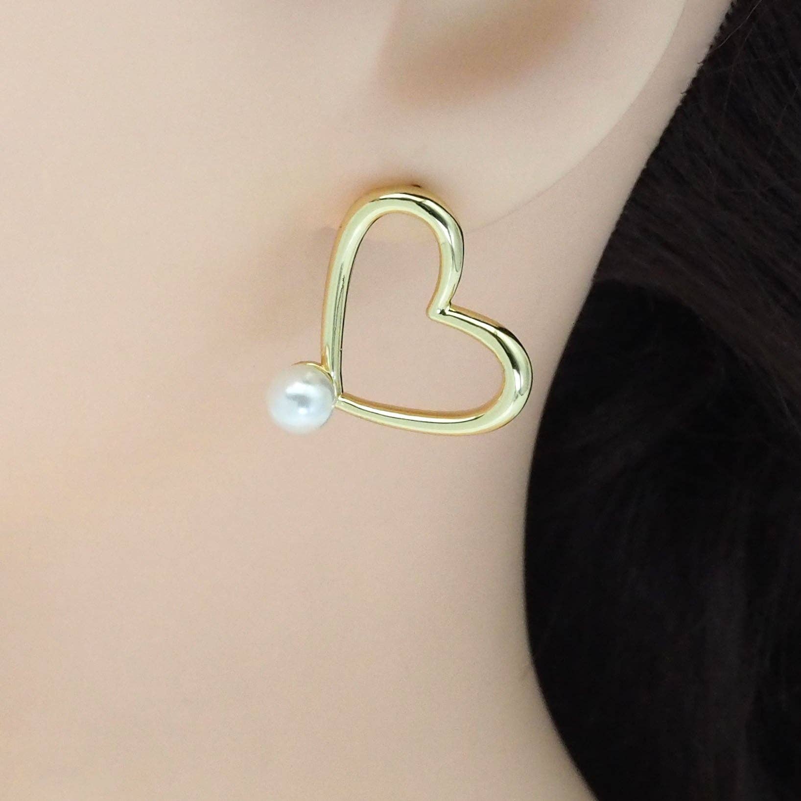 Gold White Pearl Heart Stud Earrings, Sku#LD478