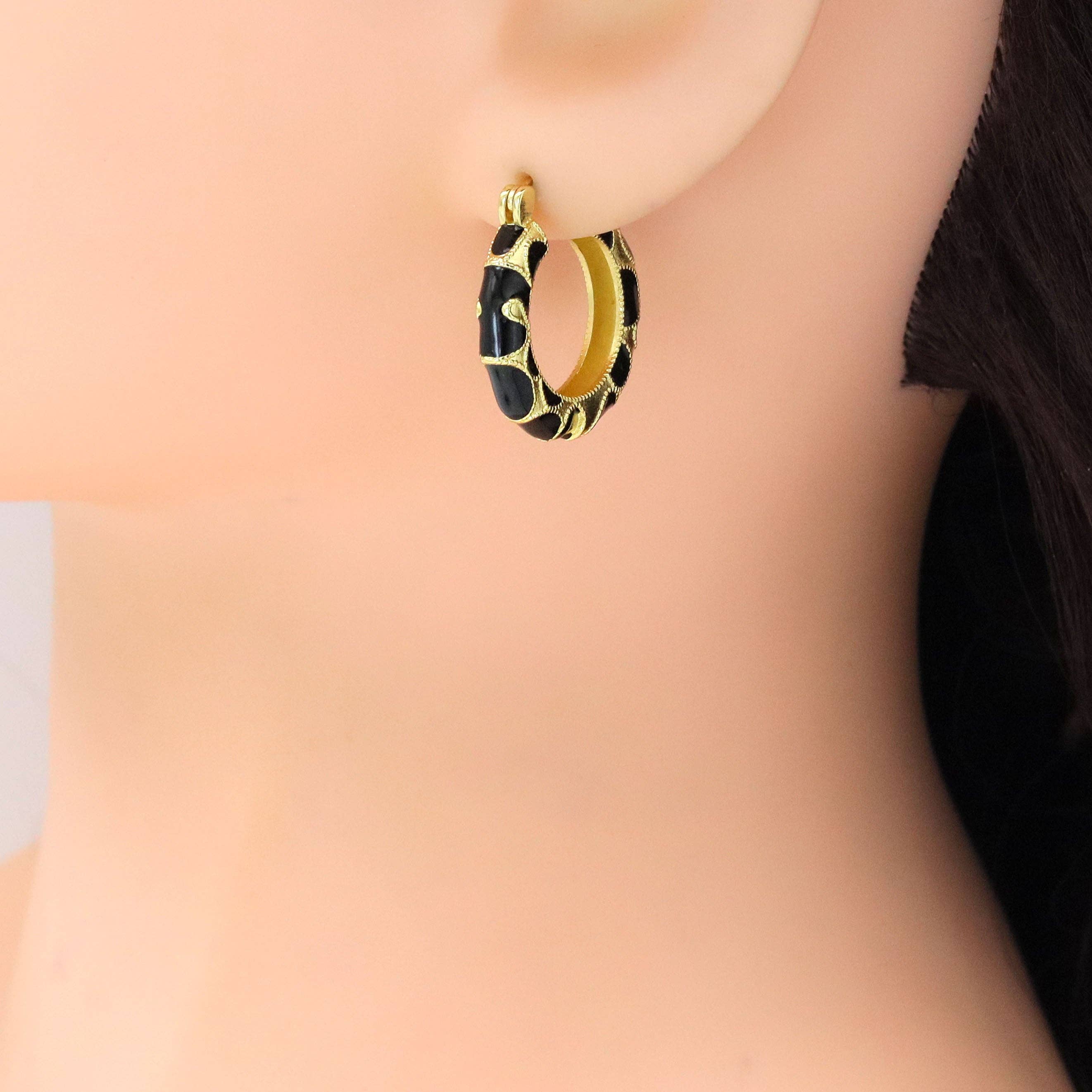 Black Enamel Round Hoop Earrings, Sku#A298