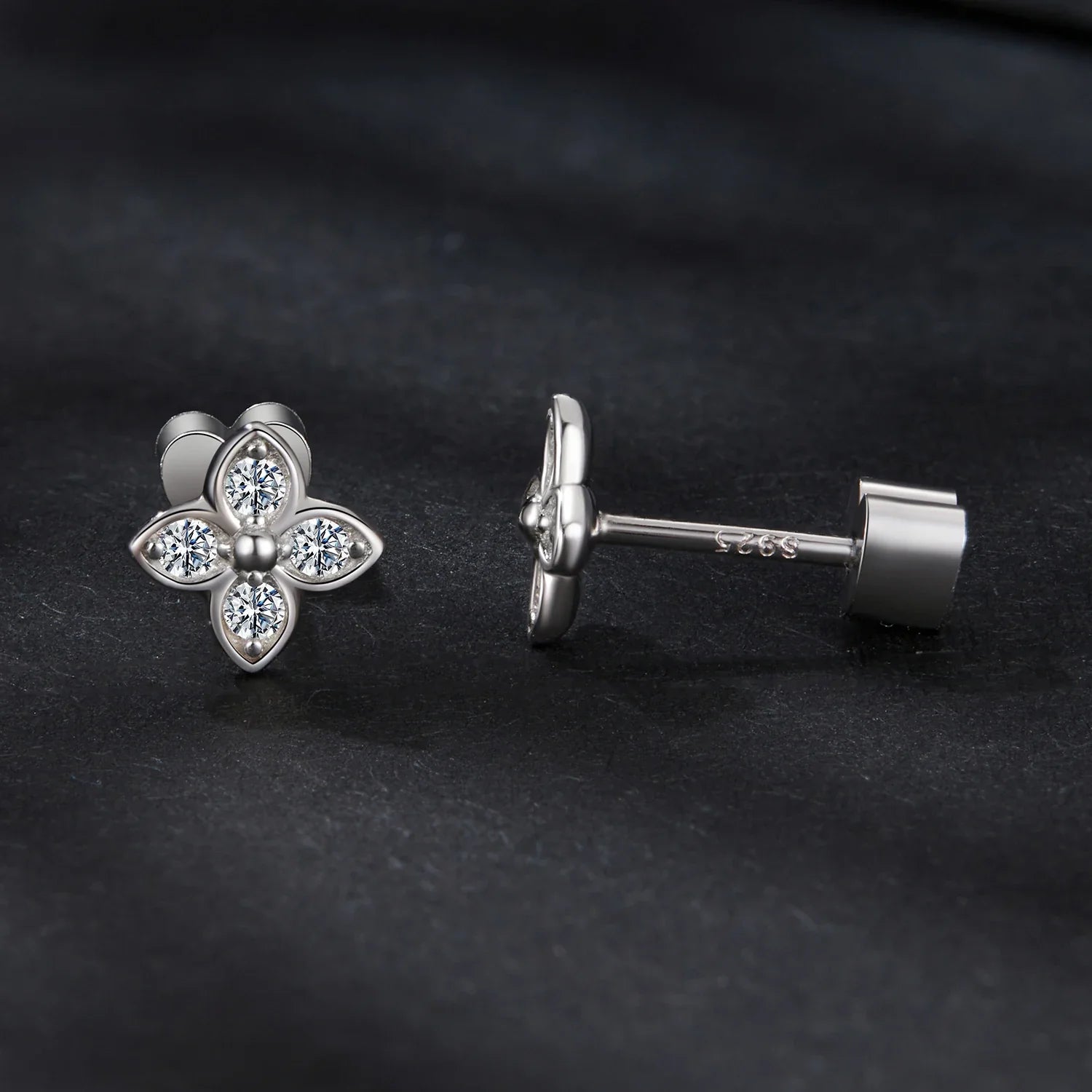 925 Sterling Silver 4-Leaf Clover Moissanite Earrings Hypoallergenic Screwback