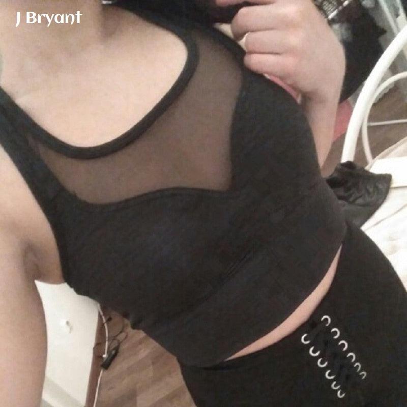 Soutien-gorge de sport en maille extensible pour le yoga | Vêtement de sport élégant pour les femmes actives à la campagne