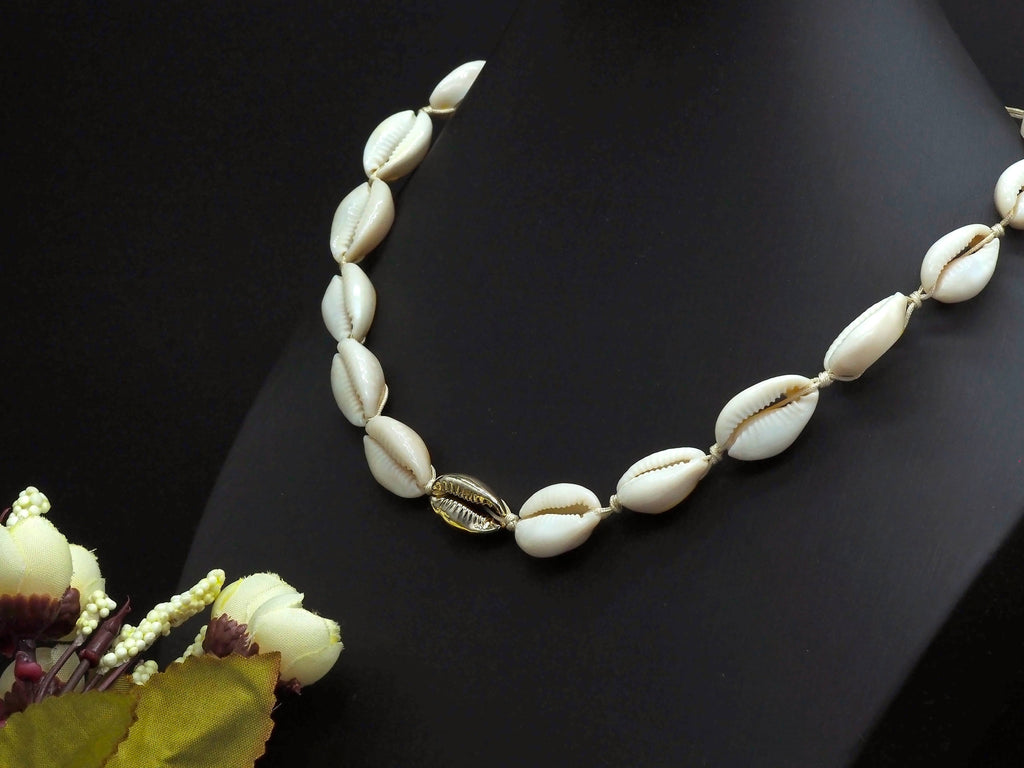 Cowrie Shell Necklace, Pull Tie Style Shell Necklace, V42C