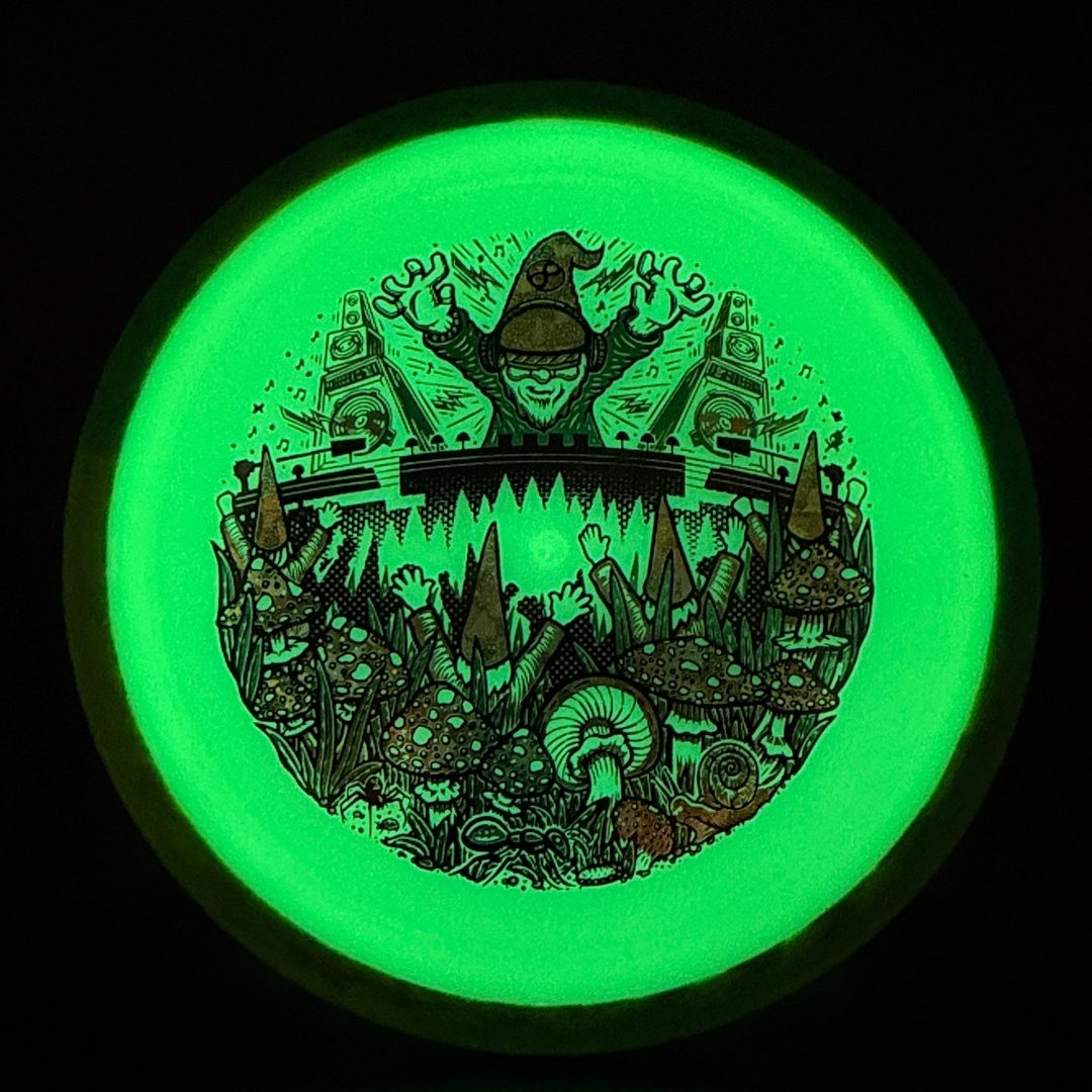Eclipse Vanish - DJ Gnomeo by Skeet Designs