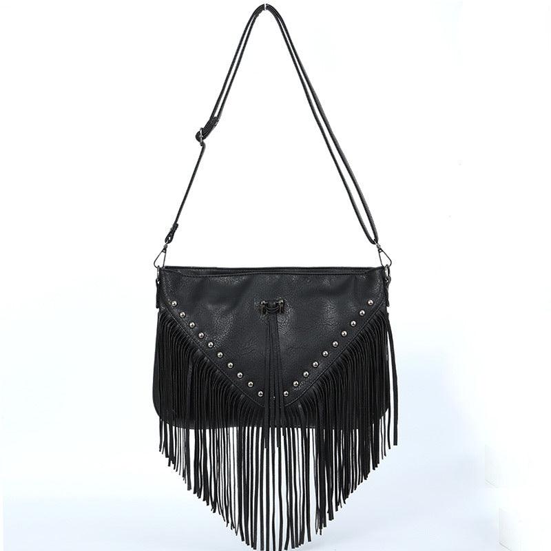 Sac à bandoulière tendance avec pompons et rivets – Élégant et pratique