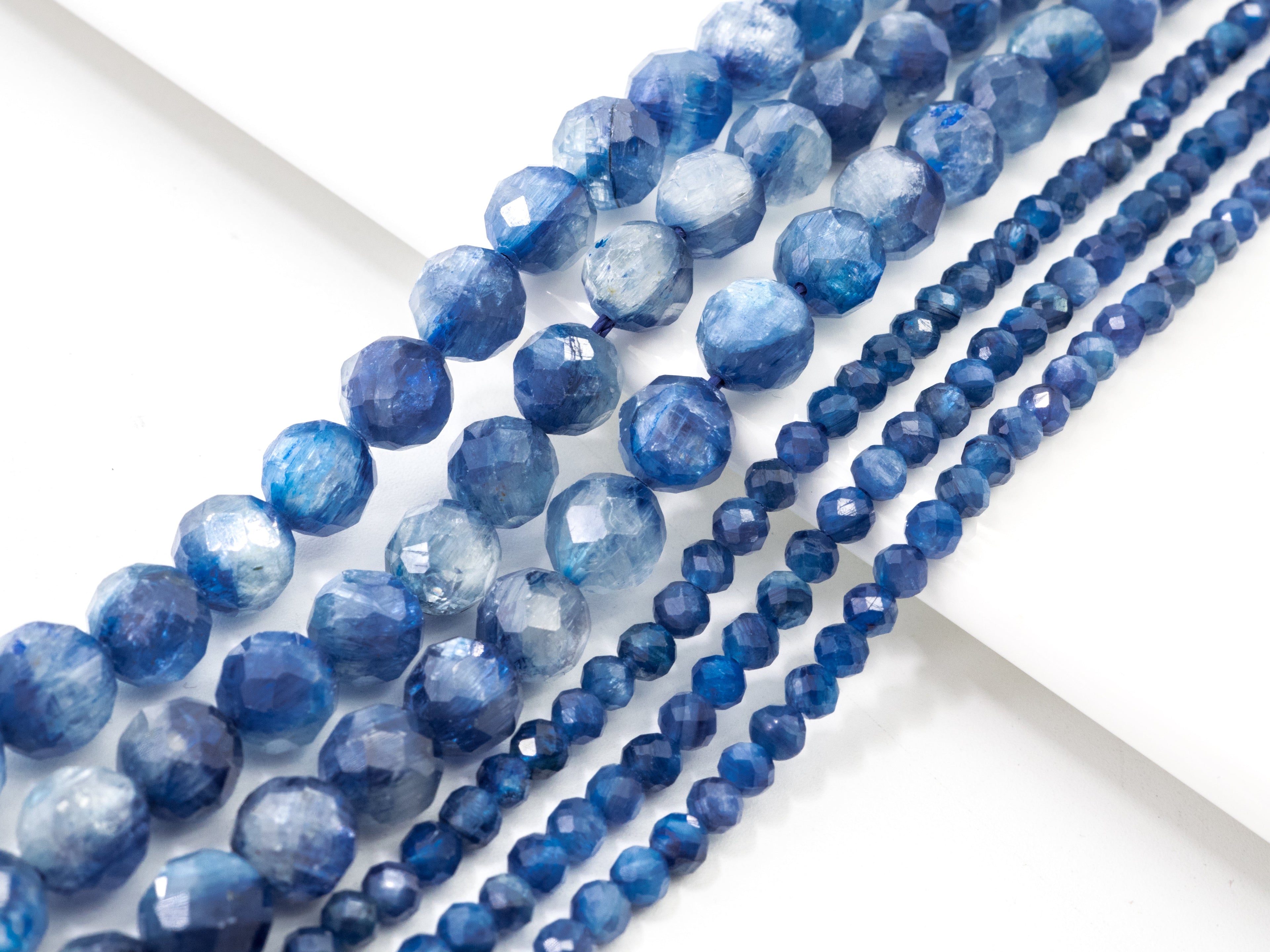Top Quality Faceted Natural Kyanite Round Beads 4/5mm Gemstones Beads,Natural Kyanite  Beads,15.5" Full Strand,SKU#U113
