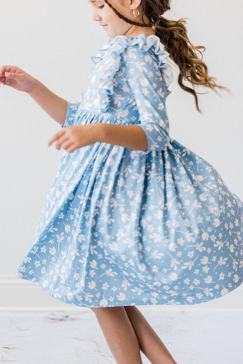 Robe virevoltante Bluebell à manches 3/4 et volants