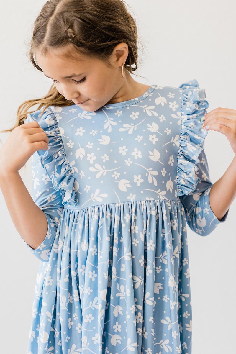 Robe virevoltante Bluebell à manches 3/4 et volants