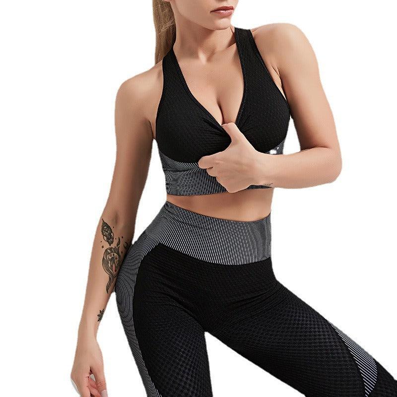 Ensemble haut de yoga, soutien-gorge de sport et leggings de la collection Signature | Vêtements de fitness haut de gamme pour les cowgirls