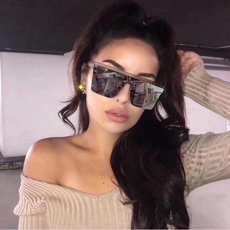 Lunettes de soleil carrées élégantes rétro modernes pour femmes et dames avec grande monture, lunettes de soleil tendance pour filles de style vintage avec protection UV400