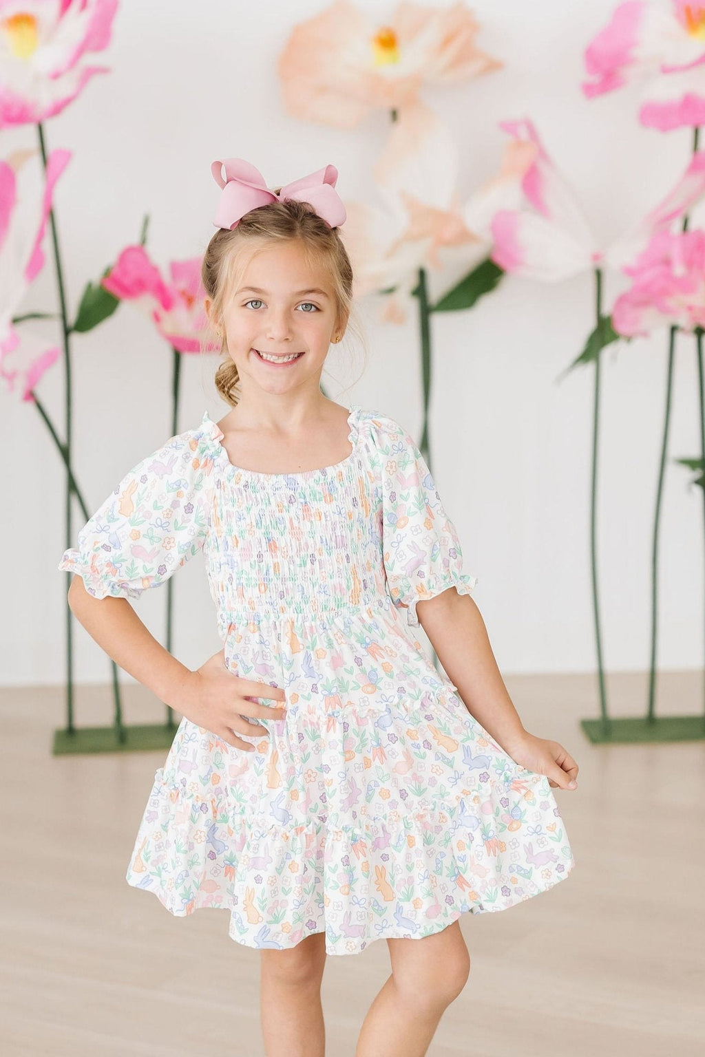 Robe à volants smockée « Joyeuses Pâques »