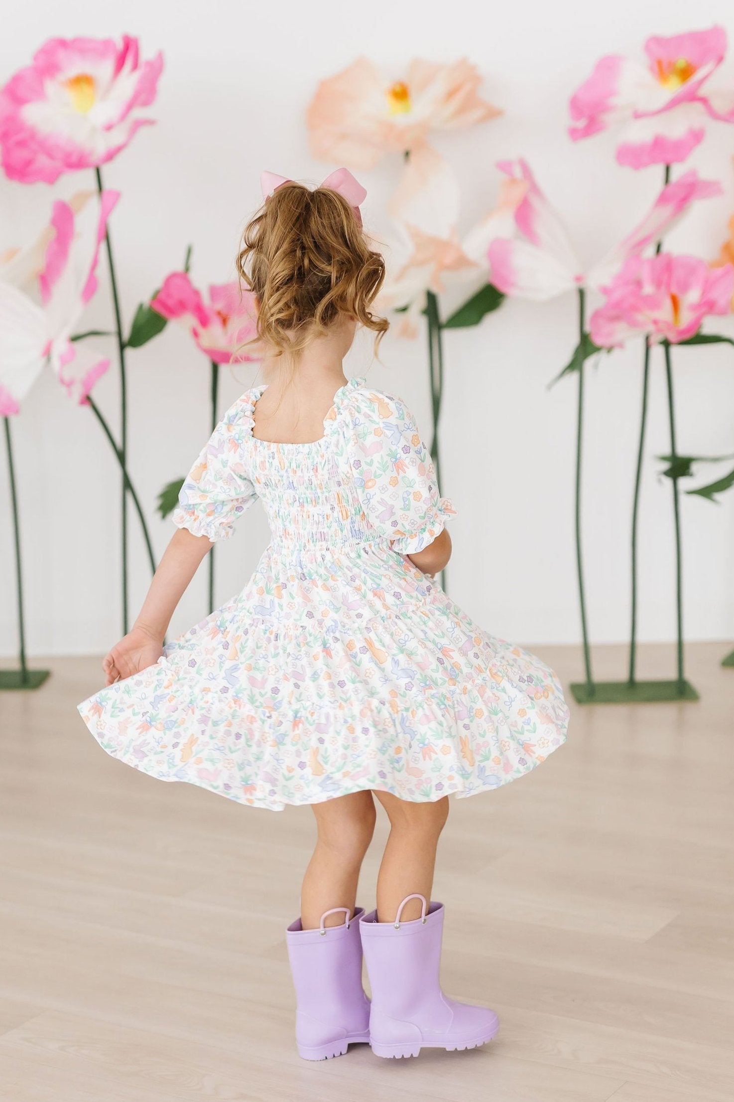Robe à volants smockée « Joyeuses Pâques »