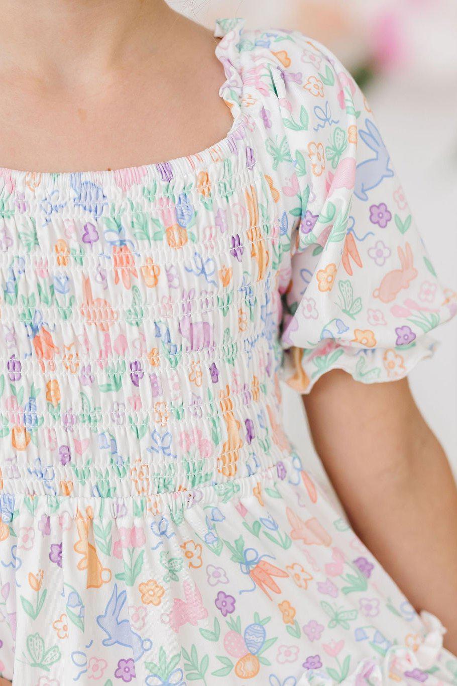 Robe à volants smockée « Joyeuses Pâques »