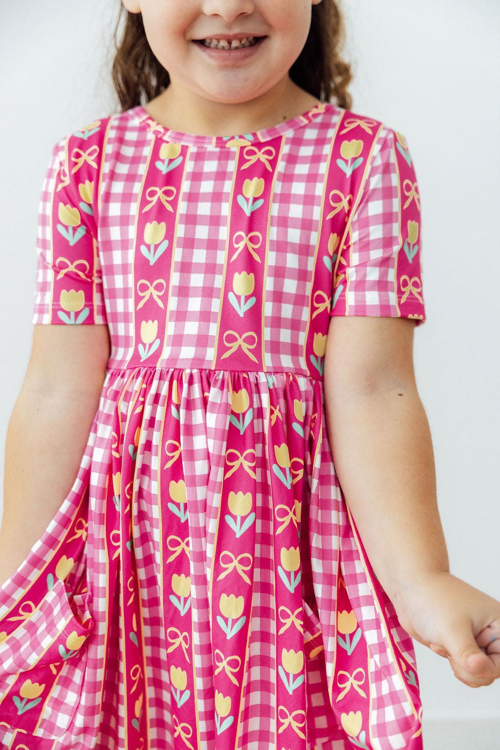 Robe tulipe à manches courtes et poches motif « Je t'aime beaucoup »