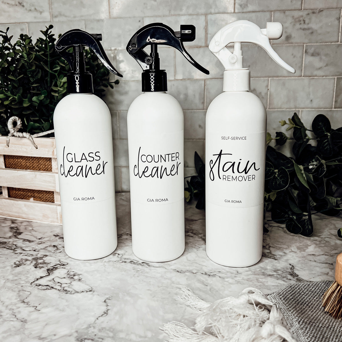 16oz Plastic Spray Bottles With White Or Black Waterproof Labels