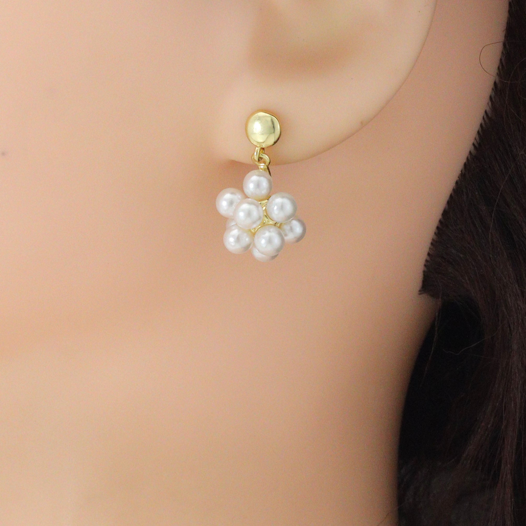 Cluster Pearl Flower Stud Earrings, Sku#LD770