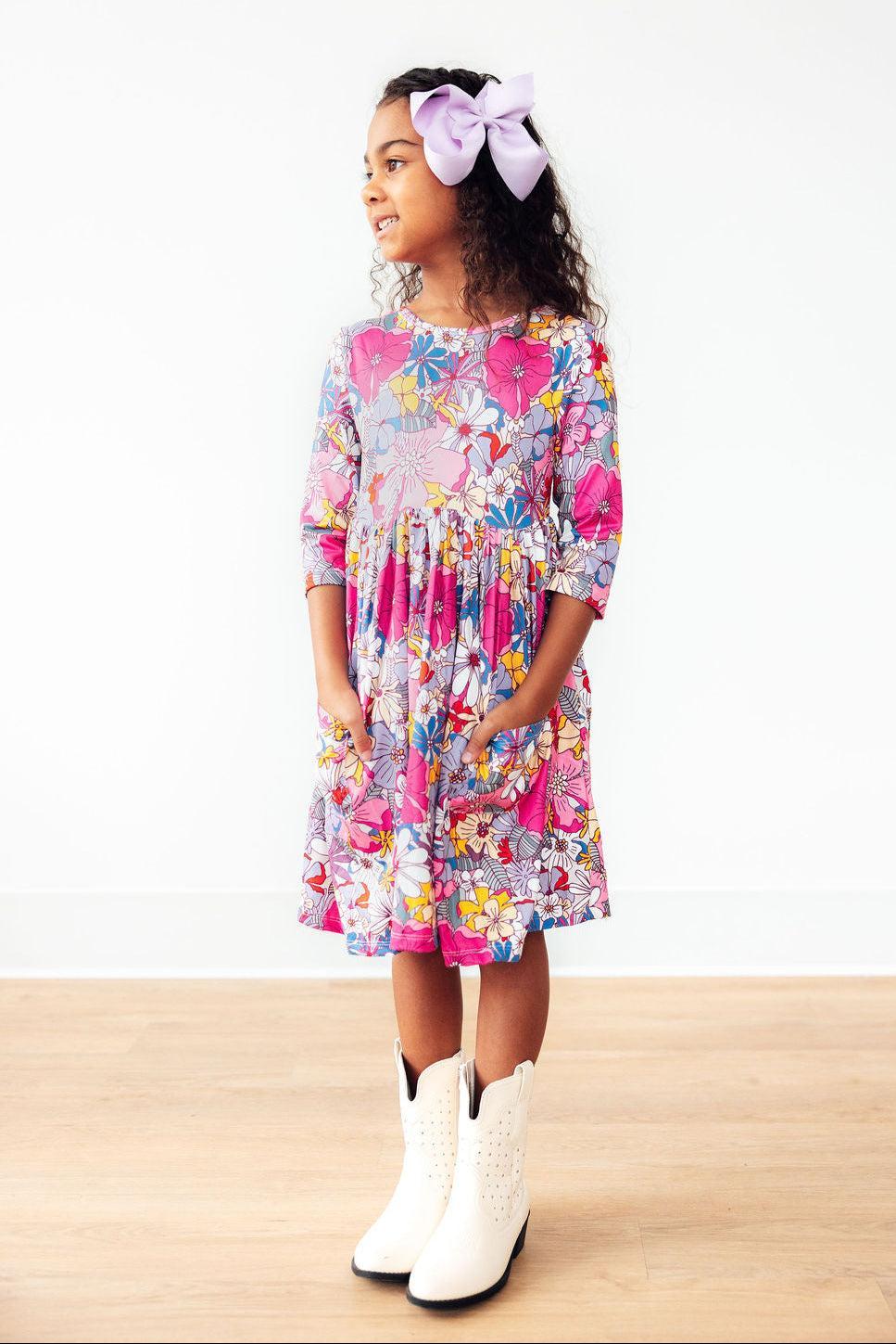 Robe tourbillonnante mauve à manches 3/4 avec poches "What's Up Buttercup"