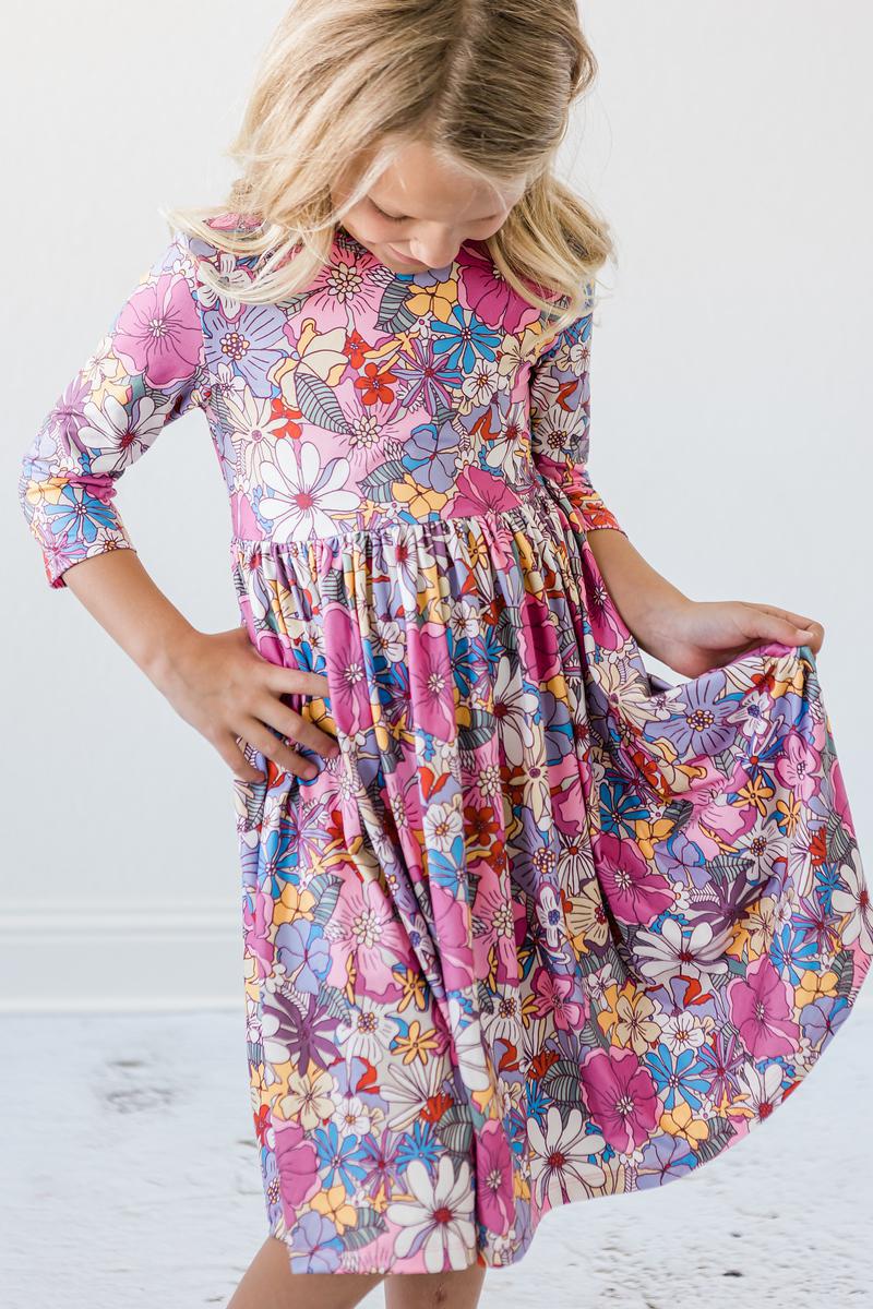 Robe tourbillonnante mauve à manches 3/4 avec poches "What's Up Buttercup"