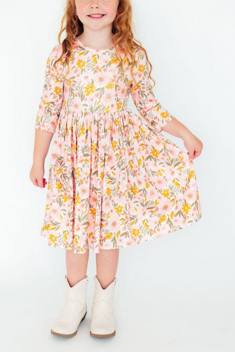 Robe virevoltante mi-longue Pretty Peachy à manches 3/4 et poches