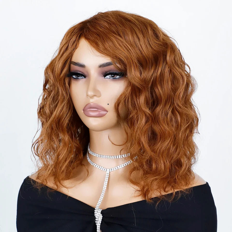 Perruque courte bouclée "Honey" en cheveux naturels, raie latérale, pré-épilée, grand volume, marron mélangé blond, sans colle, avec frange.