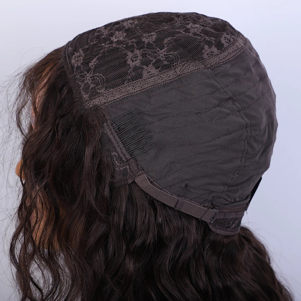 Perruque courte bouclée "Honey" en cheveux naturels, raie latérale, pré-épilée, grand volume, marron mélangé blond, sans colle, avec frange.