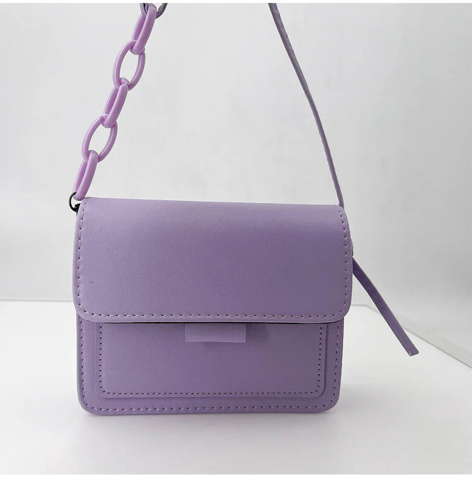 Sac à bandoulière pour femme de petite taille | Sac messager léger en cuir PU (Sac à main à rabat, Sac de voyage d'été pour femme)
