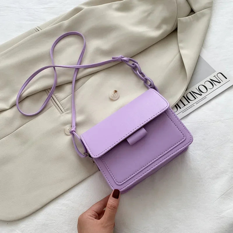 Sac à bandoulière pour femme de petite taille | Sac messager léger en cuir PU (Sac à main à rabat, Sac de voyage d'été pour femme)